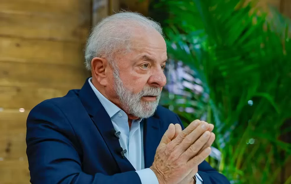 Lula sanciona reajuste para servidores da Câmara, Senado e TCU, e veta valores acima do teto constitucional
