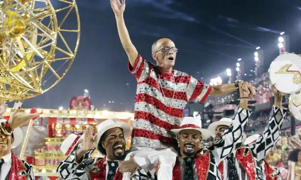 Unidos do Viradouro é campeã do Carnaval do Rio com exaltação ao Mestre Ciça