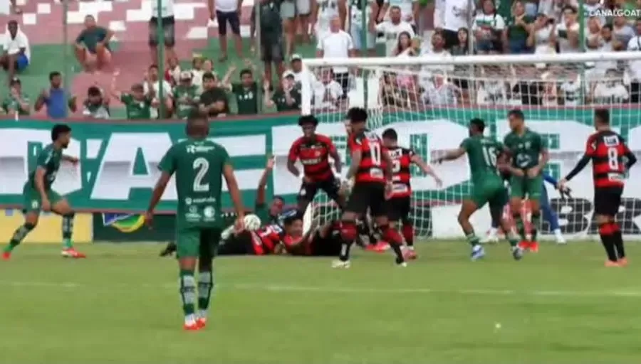 Campinense vence o Sousa por 1 a 0 e fica a um empate de voltar à final do Campeonato Paraibano