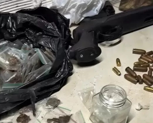Operação apreende duas armas de fogo, entorpecentes e munições em comunidade de João Pessoa