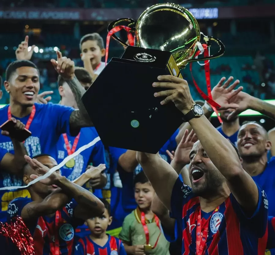 Bahia bate o Vitória de virada e conquista o 52º título do Campeonato Baiano