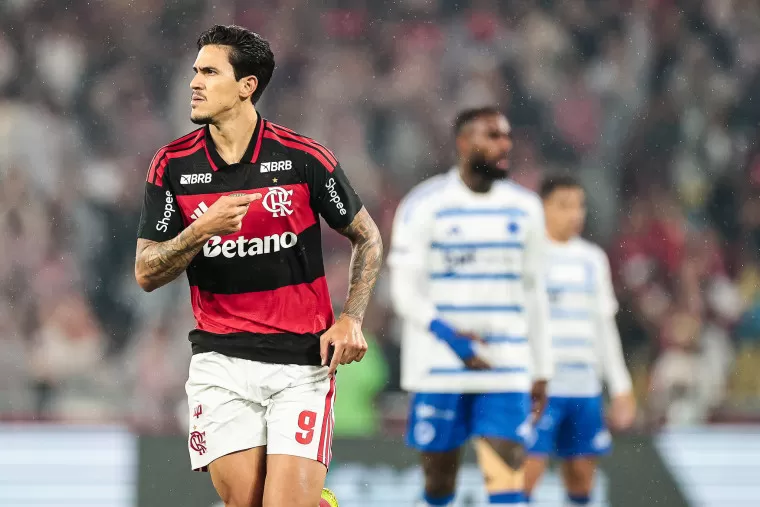 Flamengo engata segunda vitória e deixa Cruzeiro com risco de ser lanterna