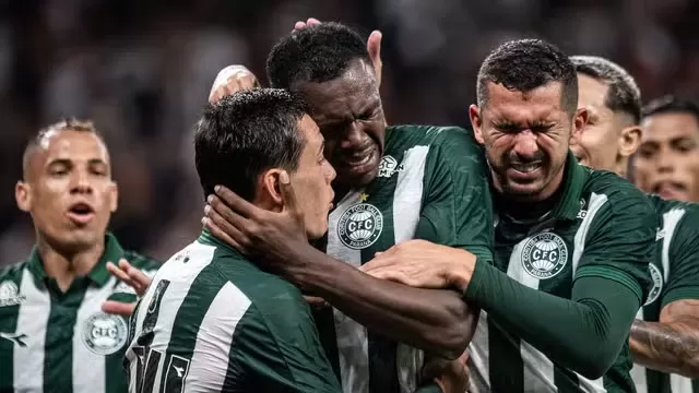 Coritiba surpreende, vence o Corinthians em Itaquera e entra no G-5 do Brasileirão