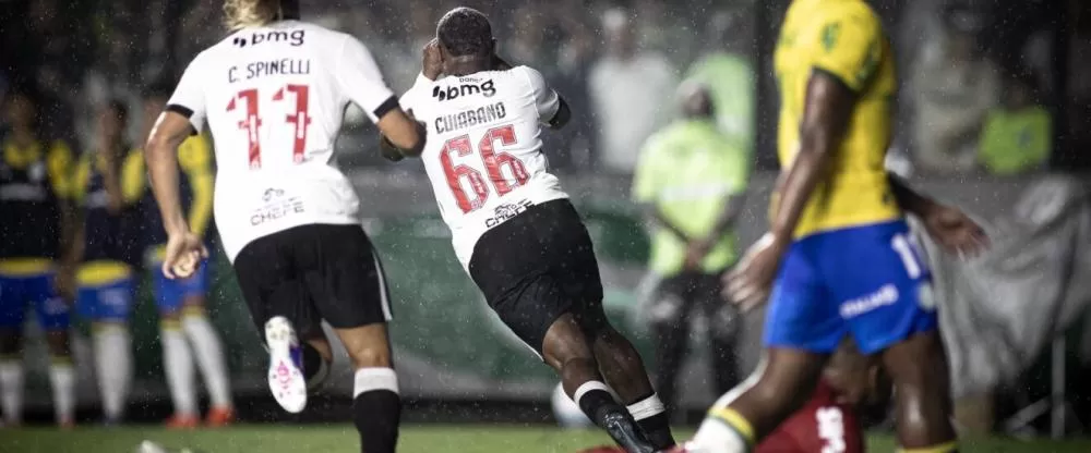 De virada, Vasco vence na estreia de Renato, sai do Z-4 e tira o Palmeiras da liderança do Brasileirão