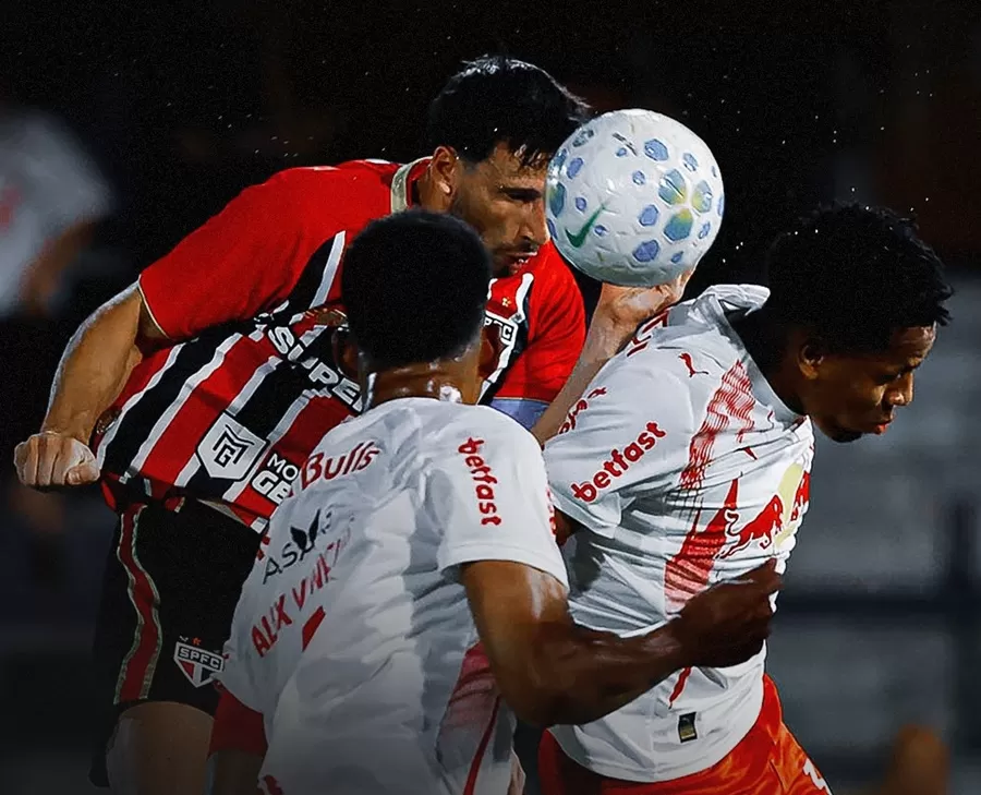 De virada, São Paulo bate o Bragantino por 2 a 1 e segue na liderança do Brasileirão
