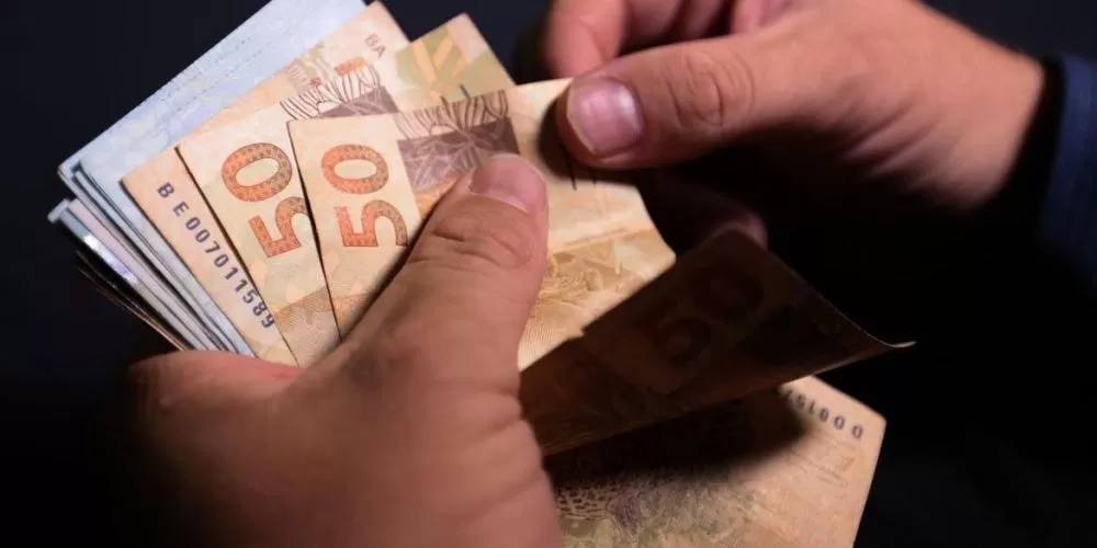 Governo da Paraíba define pagamento de salários para os dias 27 e 30 de março