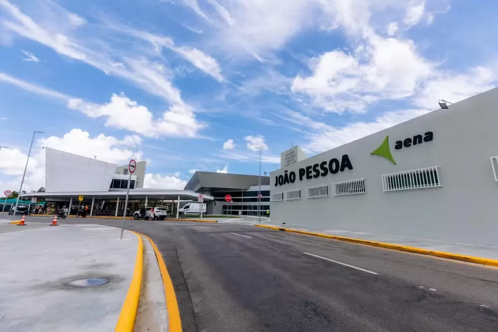 Voos com destino a João Pessoa são desviados para Recife após chuvas 