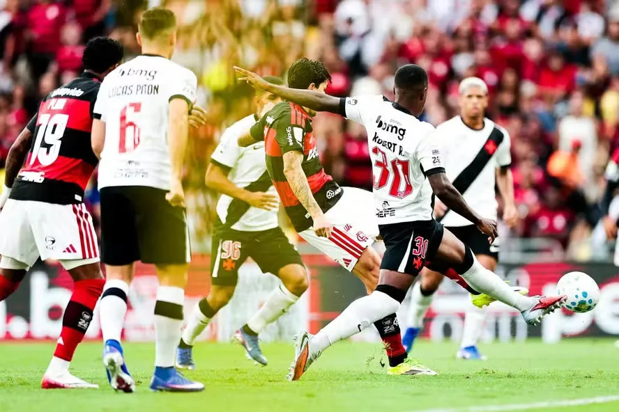 Clássico entre Flamengo e Vasco pelo primeiro turno do Brasileiro — Foto: Gilvan de Souza / Flamengo