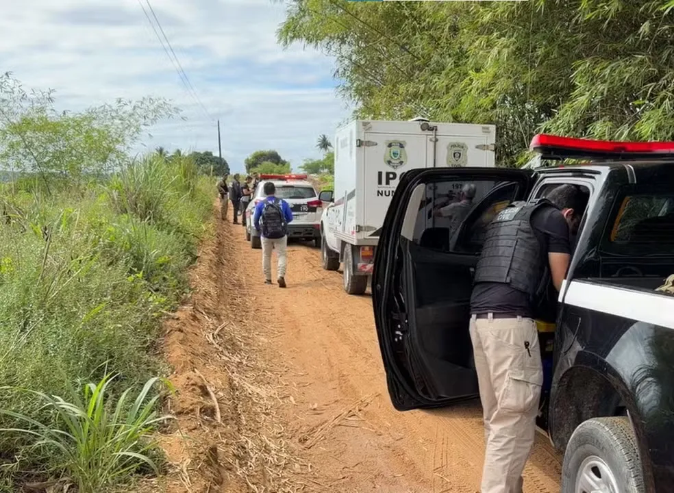 Casal é encontrado morto na zona rural de Alhandra — Foto: Flávio Fernandes/TV Cabo Branco